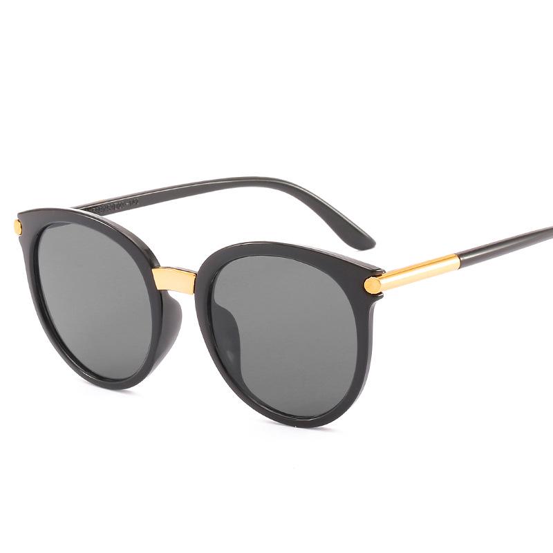 New Classic Oval Red Women Sunglasses Female Vintage Luxury Plastic Brand Designer Cat Eye Sun Glasses UV400 Fashion