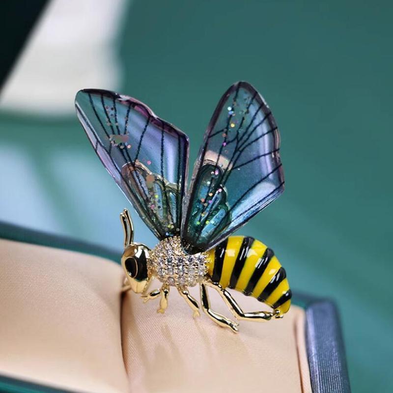Elf Bee Brooch, High-End Design, Niche, Exquisite Temperament, Suit Accessories