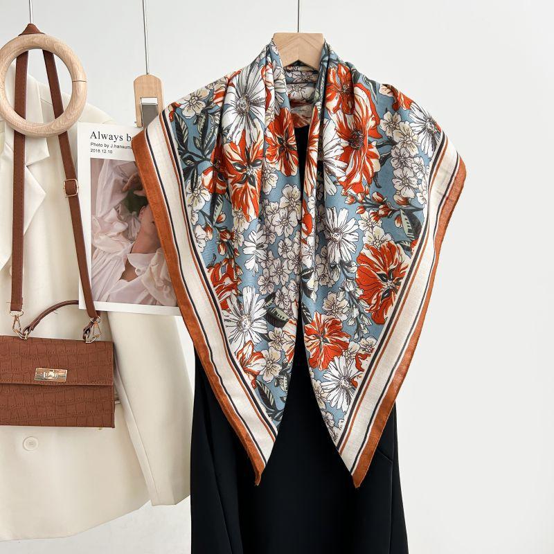 Autumn And Winter White Flower Print Fresh And Elegant 90 Square Scarf Herringbone Shawl Soft Skin-Friendly Warm Scarf