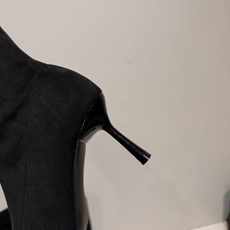 2025 Men's Knitted Stretch Stiletto Boots with Metal Buckle, Slim Fit & Versatile for Autumn/Winter.