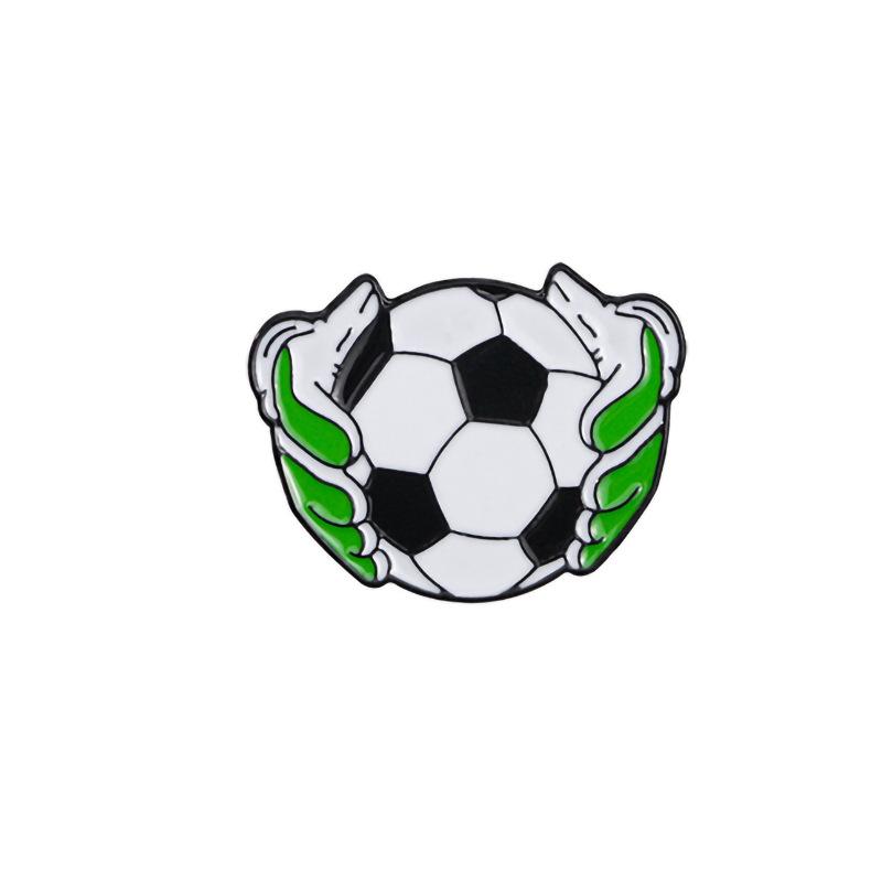 Green Football Pose Brooch - Cartoon World Cup Souvenir Metal Badge