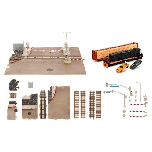 JADA TOYS Nano Scene Fast & Furious Race Scene Railroad Crossing Diorama with Dodge Charger/Toyota Supra Diecast Car Set