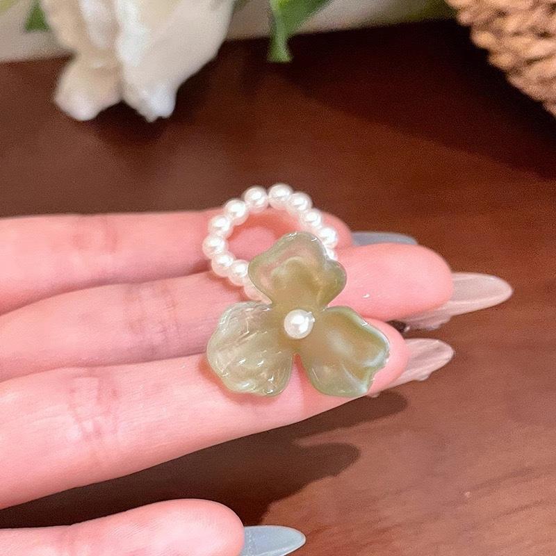 

Sweet Acrylic Resin Beads Irregular Flower Rings For Women Elegant Floral Finger Rings Party Aesthetic Jewelry Accessories Gifts