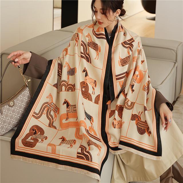 Luxusní kašmírový šátek Zimní Dámské Šály Pašmína Teplá Deka Zábaly Dámská šátek Foulard Bandana Značka Silný potisk šátky