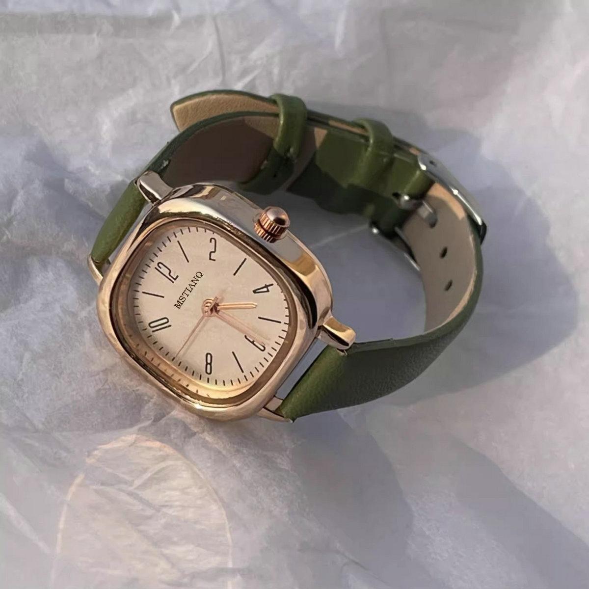 

Повседневные часы Простой квадратный циферблат Ретро кварцевые наручные часы Кожаный ремешок Модные часы для девушек и студентов Подарки Reloj Para Mujer