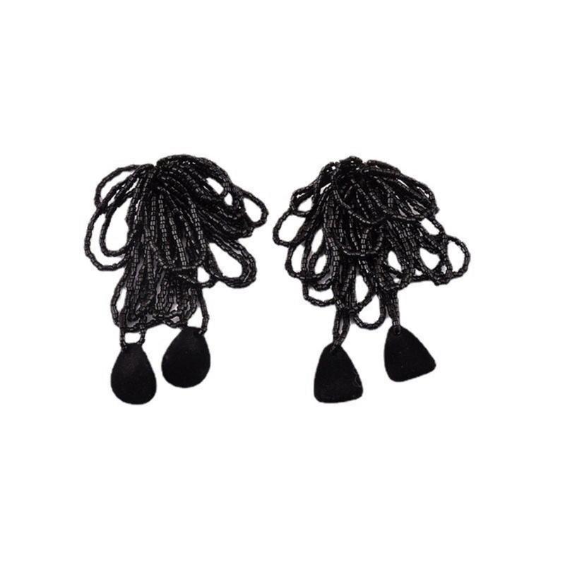Стильные серьги-подвески с лепестками и бахромой, бусины под рис, кисточки, серьги-подвески с лепестками, аксессуар в богемном стиле чёрный