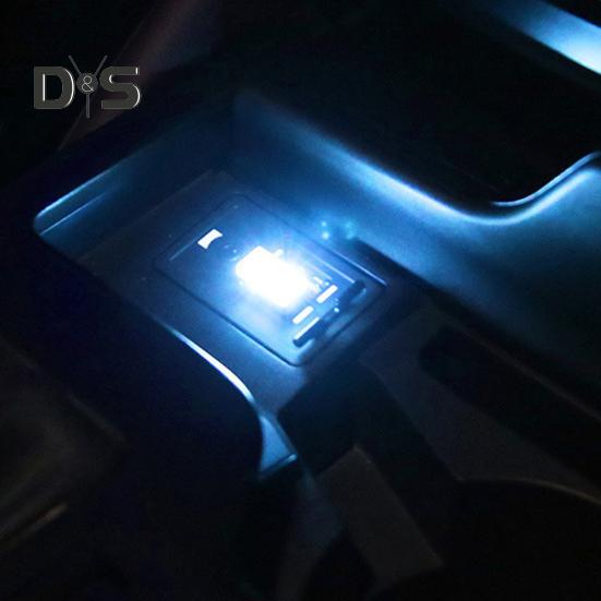 Oświetlenie nastrojowe w samochodzie Oświetlenie otoczenia LED USB Wtyczka USB Dekoracja lampka nocna Uniwersalne akcesoria do wnętrza samochodu