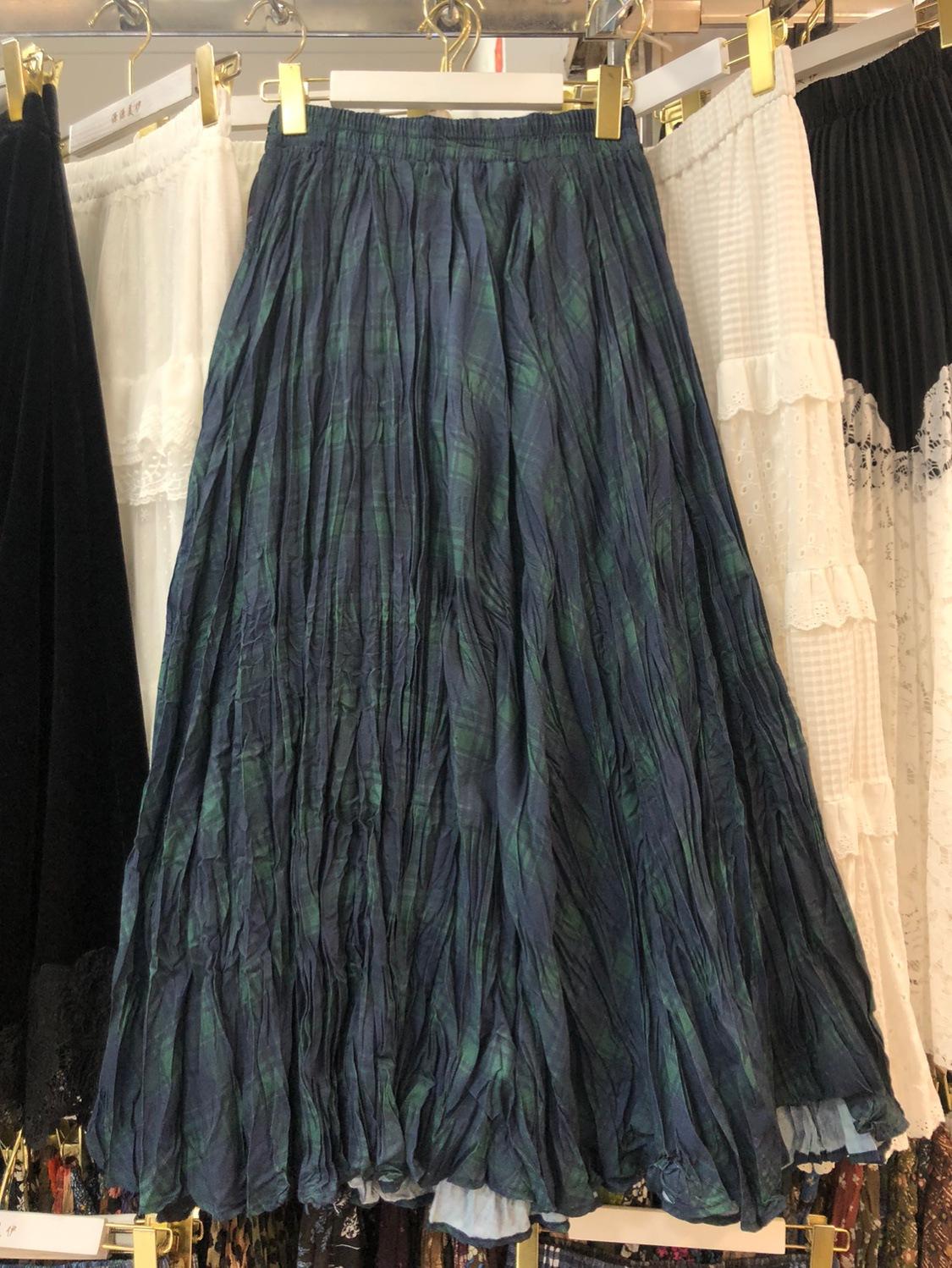 

Юбка в клетку женская 2025 года новая ретро свободная и тонкая большая длинная юбка большая юбка-качели утолщенная клетчатая юбка one size fits all зелёный