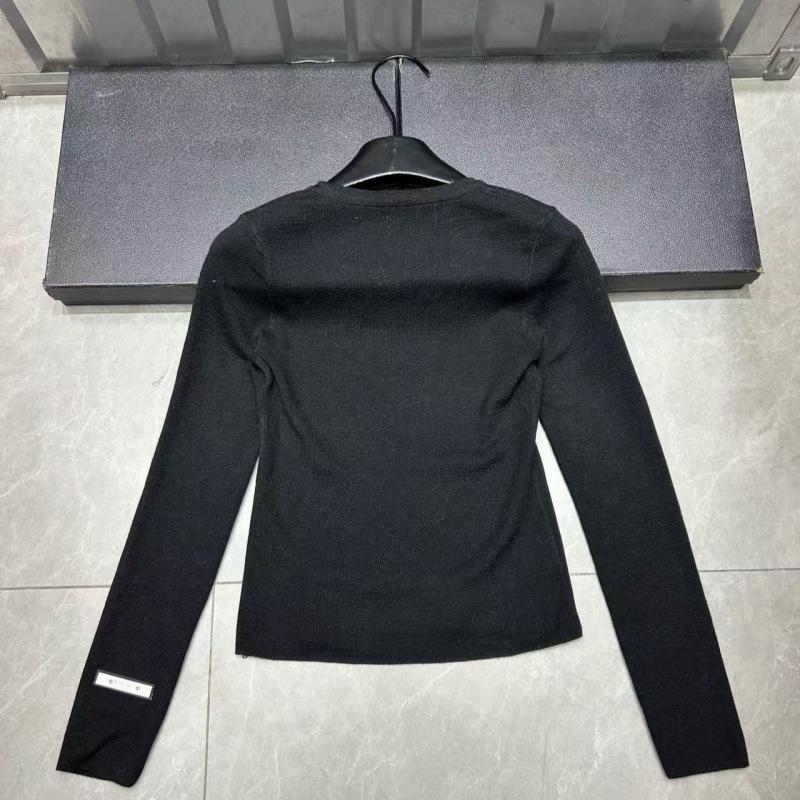 2025 Winter V-neck Knit Slimming Versatile Long Sleeve Top