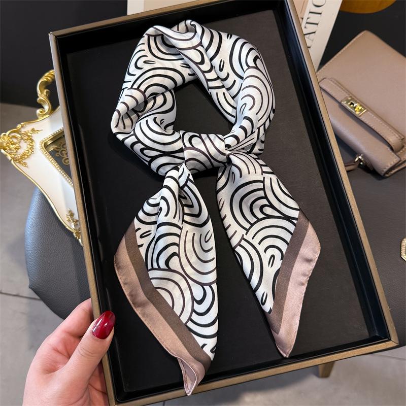 Fashion New Luxury  Silk Square Scarf Floral Women Neck Scarves Hair Bandana Headkerchief Shawl Wrap Hijab Echarpe
