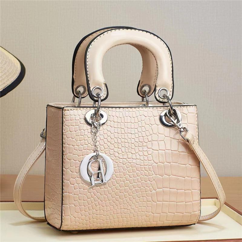 Crocodile Pattern Fashion Bucket Bag - Versatile Large Capacity Shoulder & Crossbody