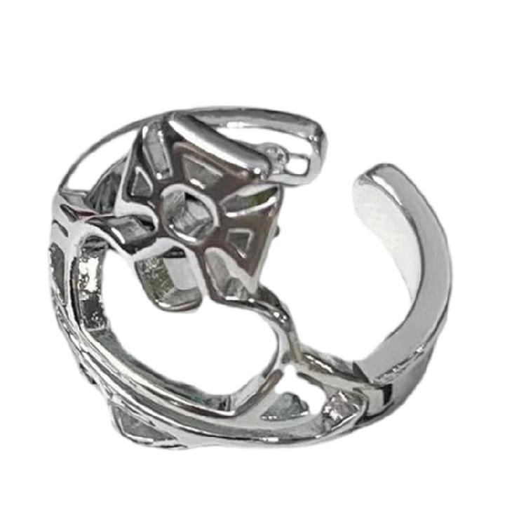 

Handcrafted Hollow Heart Adjustable Ring Lightweight Copper Jewelry Adjustable Punk Rings For Women Vintage Design 1