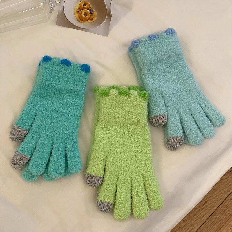 Small Jelly Bean Coral Velvet Knitted Woolen Gloves for Women Cold Proof  Thickened  Warm  Touch Screen Autumn and Winter