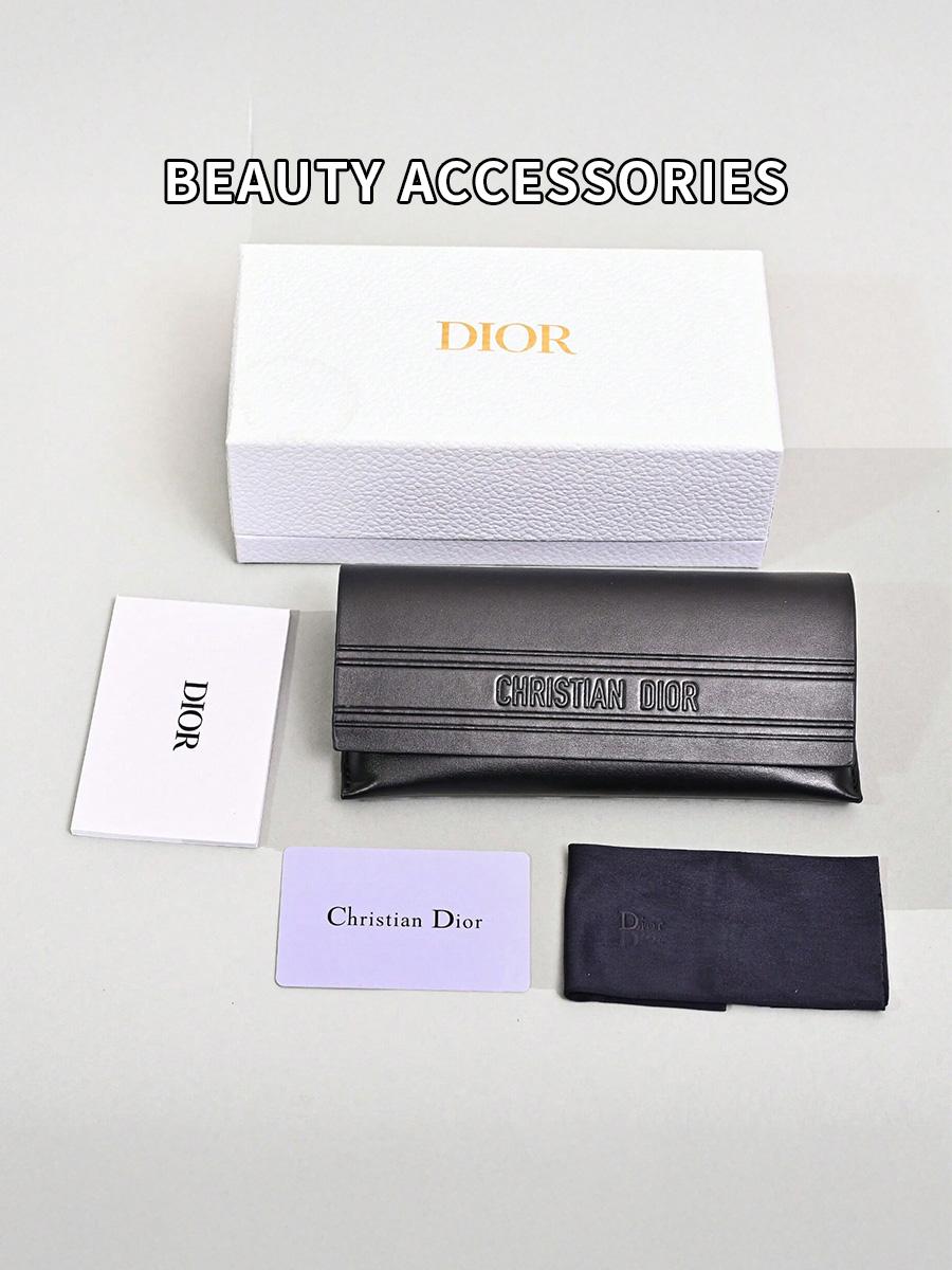 Dior melnas ādas briļļu futrālis, Cietā