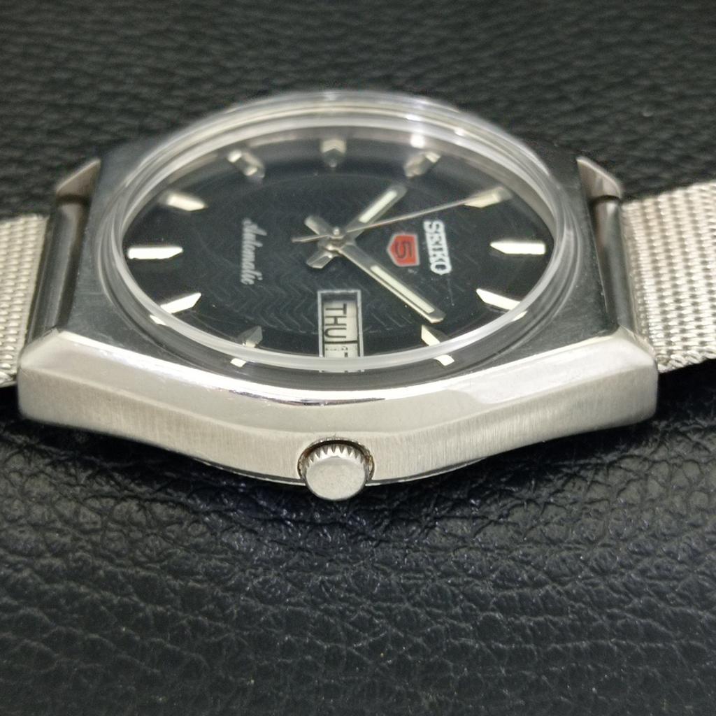 JAPAN VINTAGE SEIKO 5 AUTOMATIC 6309A MENS BLACK COLOR DIAL WATCH A701266-5 R206a-a701266