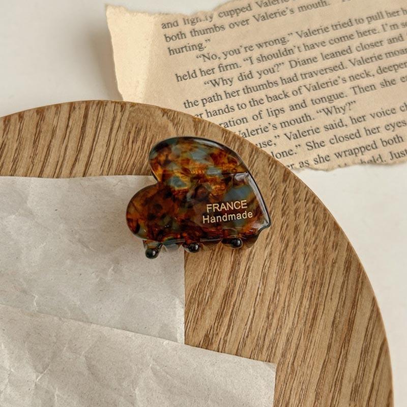 3.5cm Small Hair Claws Cute Acetate Heart Hair Clip Hairclaw For Girls Hairpins Children Women Hair Accessories Korean Hair Crabs