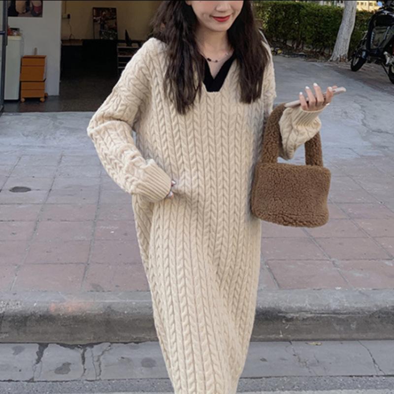 

Вязаное платье с лацканами женское осенне-зимнее новая мода свободное и стройнящее с пальто внутри свитер длинное платье one size fits all