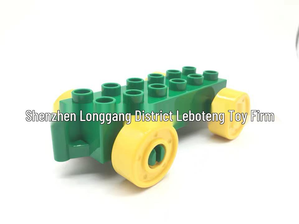 Children's Playground Large Block Set - Compatible with LEGO, Includes Small Car, Loose Parts, and Seesaw Accessories