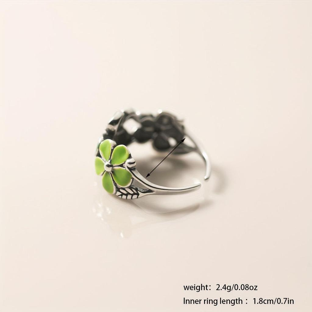 Exquisite Green Epoxy Flower Ring: Women's High-End Temperament Five-Petal Design