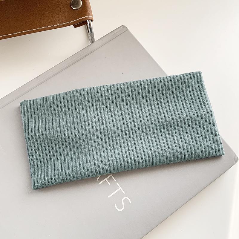 Trendy European-American Knit Sports Headband for Women – Versatile, Sweat-Absorbent, and Stylish for Running