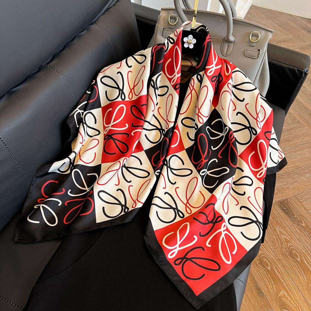 New 91 square scarf silk scarf female alphabet printing four seasons fashion landscape painting retro printing square scarf versatile