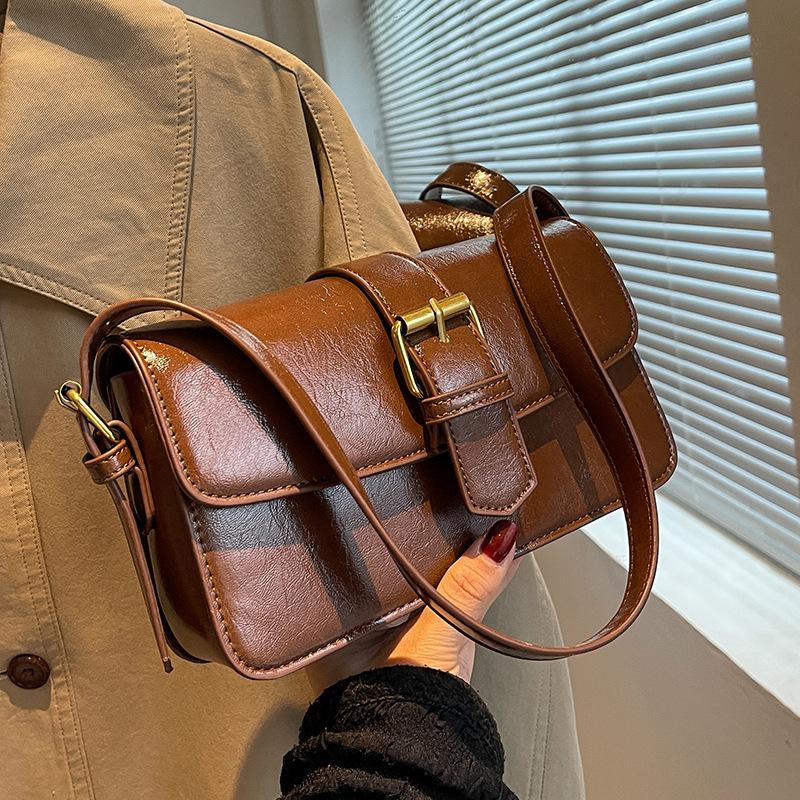 High-end Small Bag Women's 2025 New Fashion Versatile Shoulder Underarm Bag Retro Messenger Small Square Bag