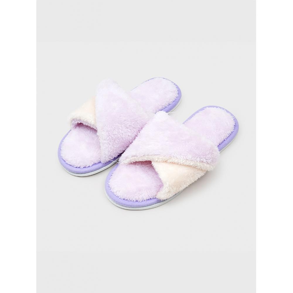 

Daiso Soft Twist Living Room Shoes pink (yellow)