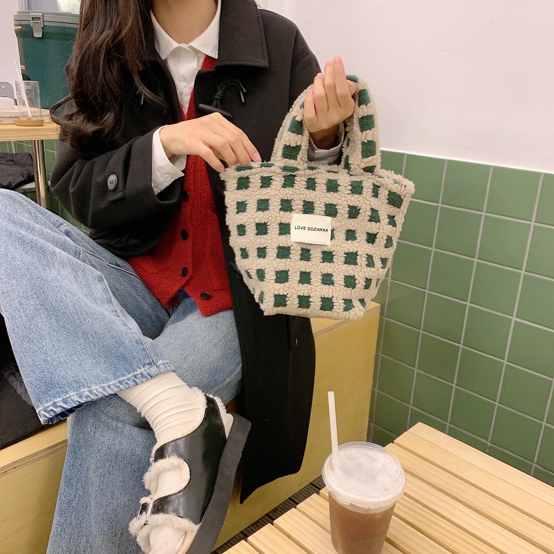 Осень-зима овечья шерсть вафельная милая ручная большая сумка женская портативная сумка — фото 10