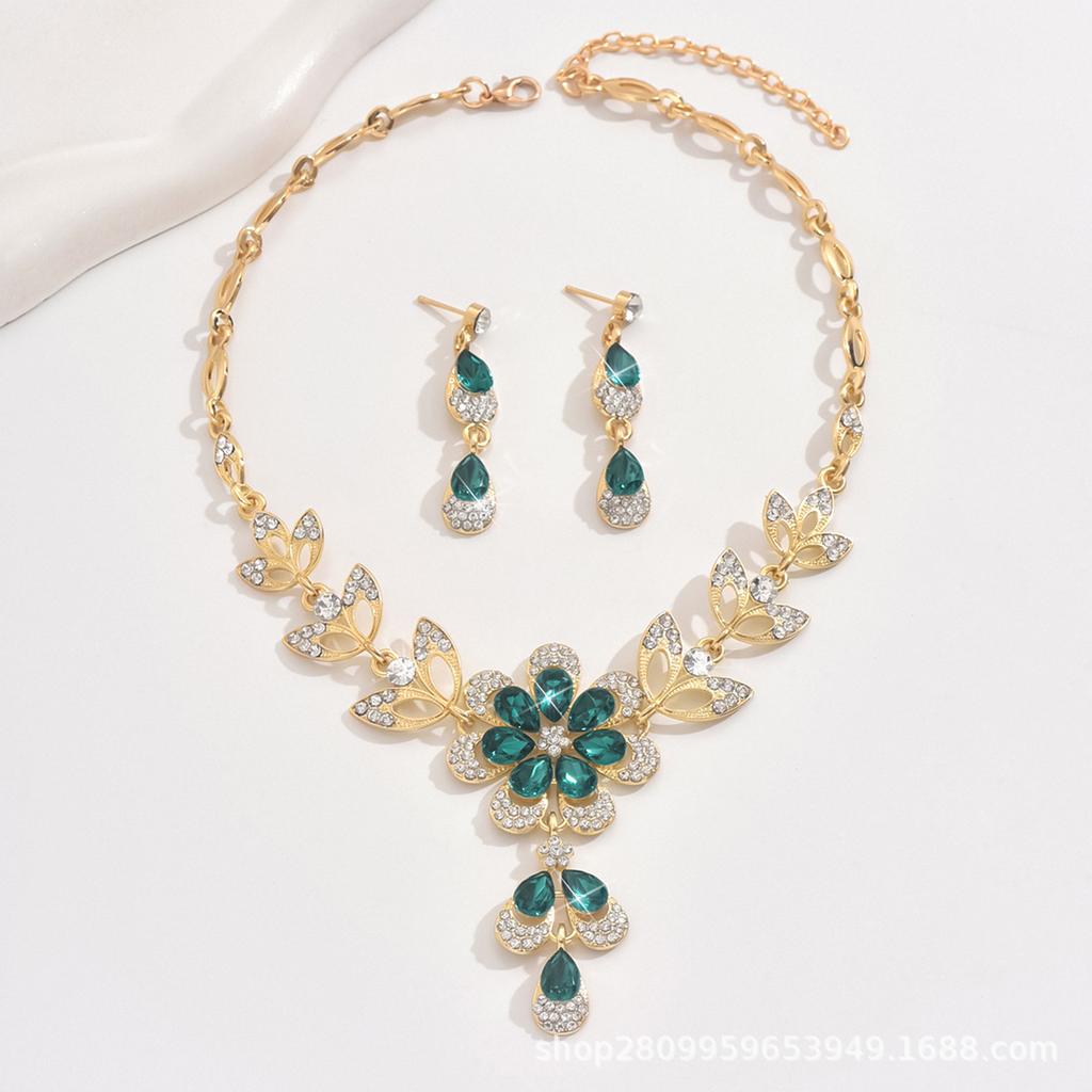 Dress Jewelry Direct Sales Necklace Earrings Two-piece Set Flower Bride Retro High-end Design Set