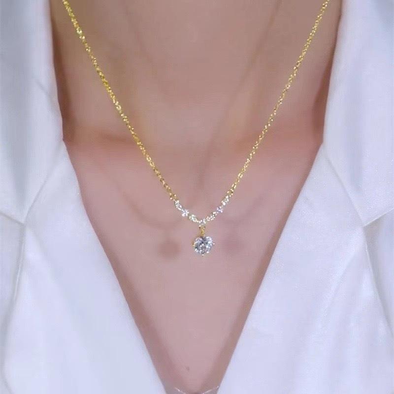Full of diamonds bright zircon necklace women's niche design temperament versatile imitation moissanite collarbone chain jewelry