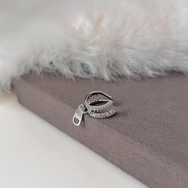 1pair A Fun No-Piercing Zipper Ear Clip And Earring, Creatively Designed for Those Without Ear Holes
