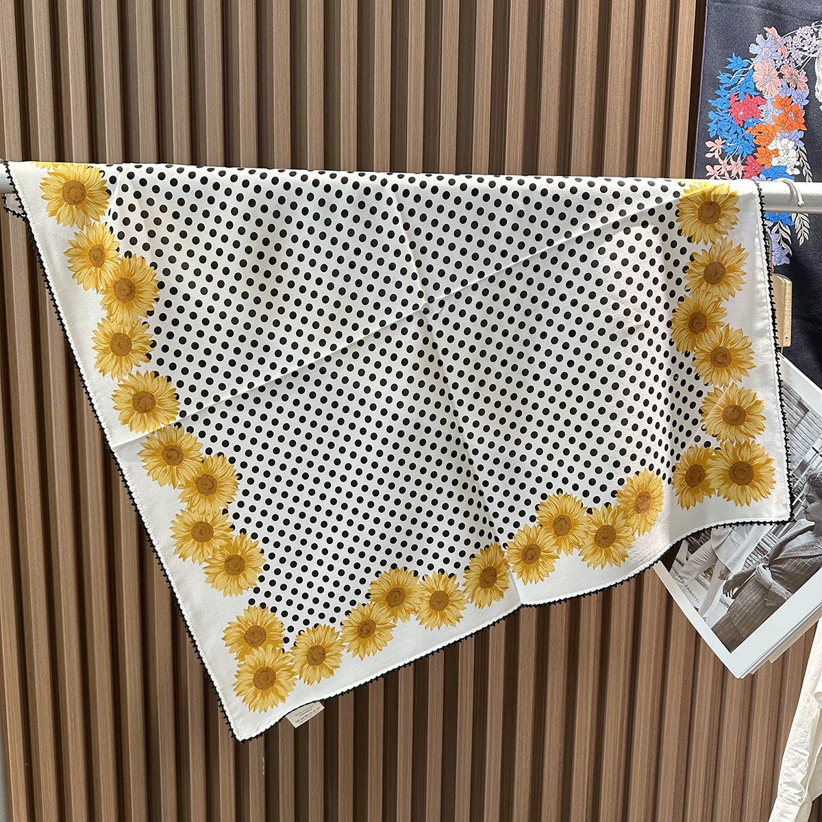 Black and white polka dot sunflower silk double crepe silk scarf women s summer thin sunscreen yarn 100% mulberry silk double crepe 70 65*65cm