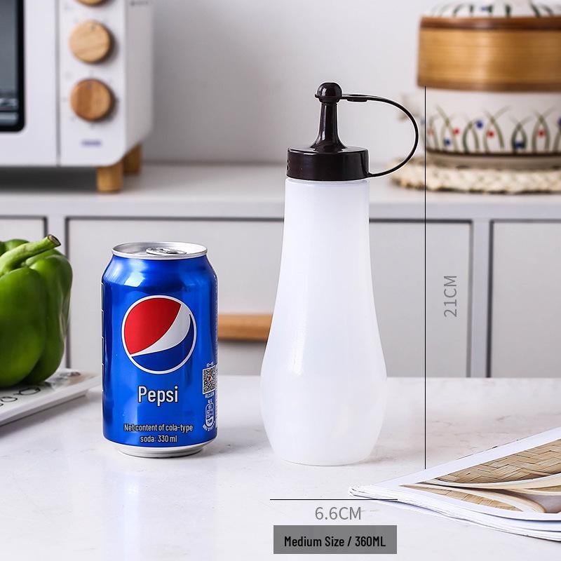 Household Squeeze Oil Bottle - Pointed Mouth for Kitchen Seasoning, Tomato Jam, Salad, or Commercial Use.