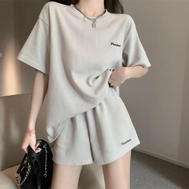 Women's Summer Waffle Two-Piece Set: Casual Hong Kong Style Shorts & Top