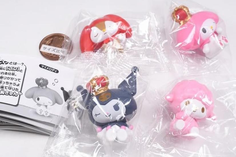 My Melody Kuromi Anniversary Collection Set of 4 Gacha Capsule Toy Shoulder-Holding Fig. & [Complete Types]