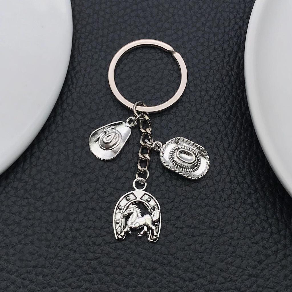 Antique Silver Horse Hoof Cowboy Hat Keychain - Creative Zinc Alloy Backpack Ornament & Gift Pendant