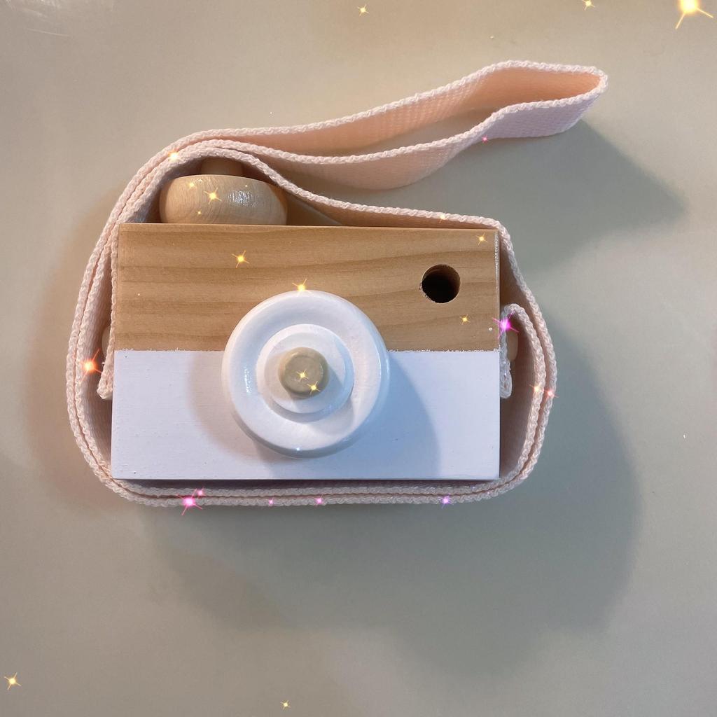 Wooden Children's Camera: Early Education Toy for Creativity and Home Decoration