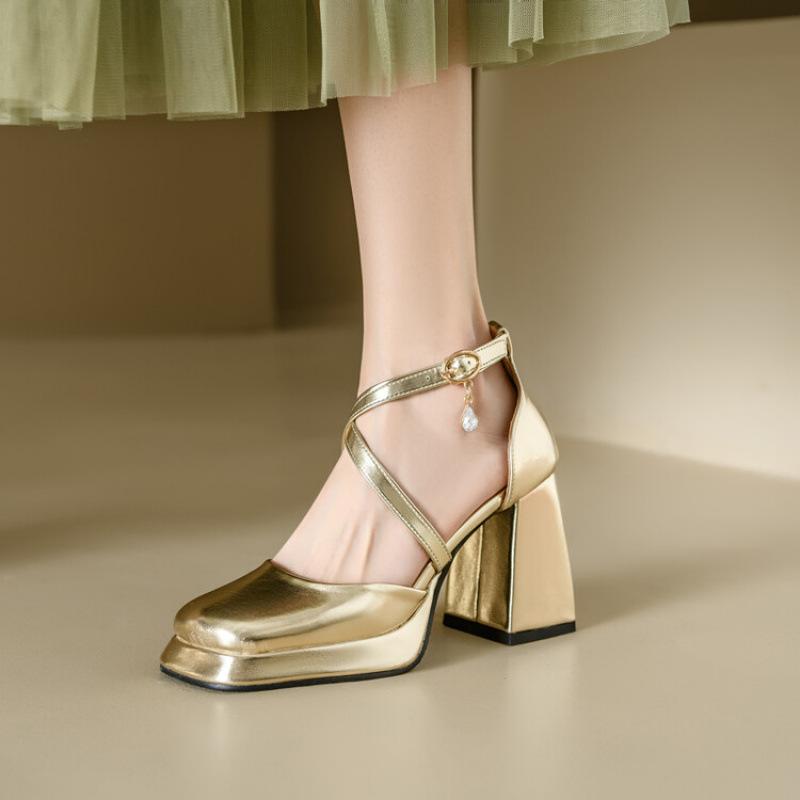 

Летние сандалии на квадратном каблуке с квадратным носком золотистого цвета в римском стиле, новые женские сандалии на высоком каблуке, водонепроницаемые, на толстой подошве-таблетке, обувь большого размера, повседневные 34 золотой