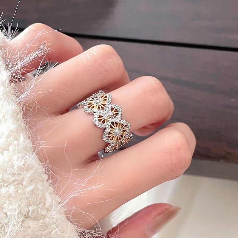 Gold Hollow Pattern Retro Open Ring High Sense Medieval Two-Color Classical Court Style Zircon Ring