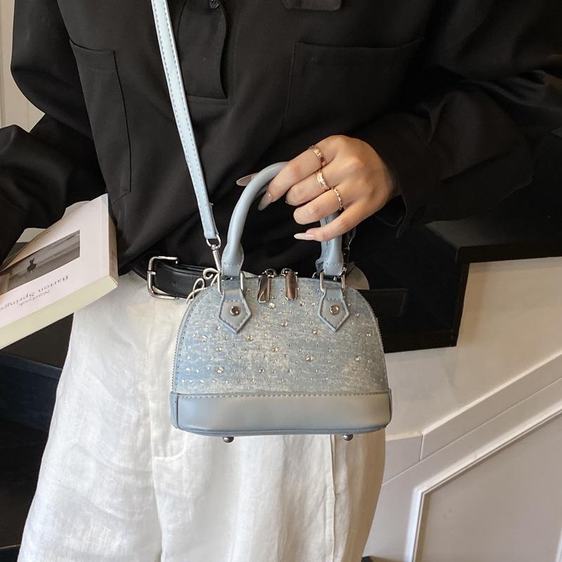 2025 New Niche Design High-end Bright Diamond Versatile Portable Shell Small Bag Fashionable Shoulder Messenger Bag Tide