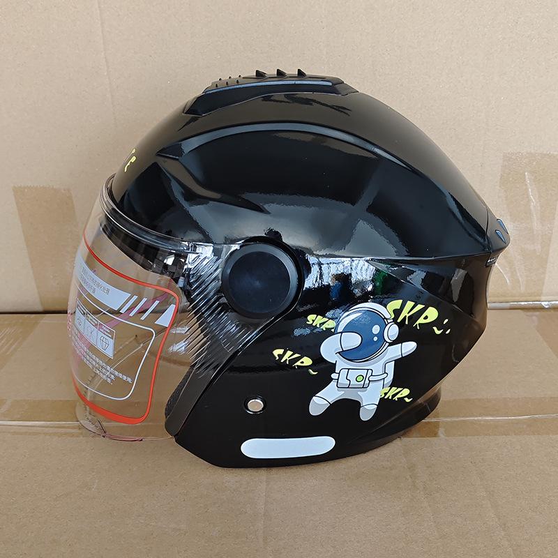 In Stock: 3C Certified Three-Quarter Half Helmet for Men & Women - Electric Scooter Safety Helmet for Autumn/Winter