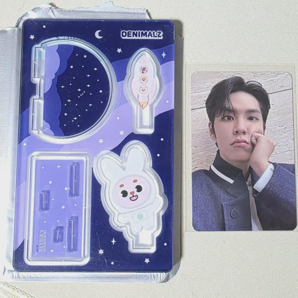 

DAY6 Вечно Молодой Национальный Тур Акриловая Подставка Бальзам Таблетки