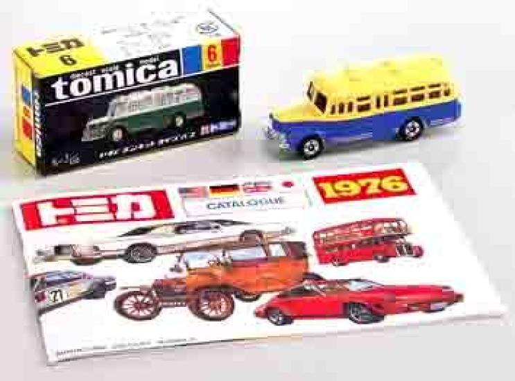 

Tomica 35th Anniversary Catalog Included Tomica 76th Edition