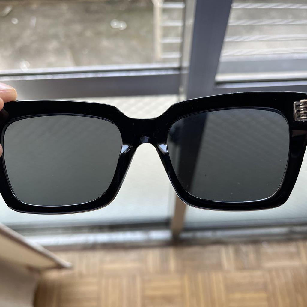 [USED] Hiroomi Tosaka wears Saint Laurent sunglasses BOLD1 002