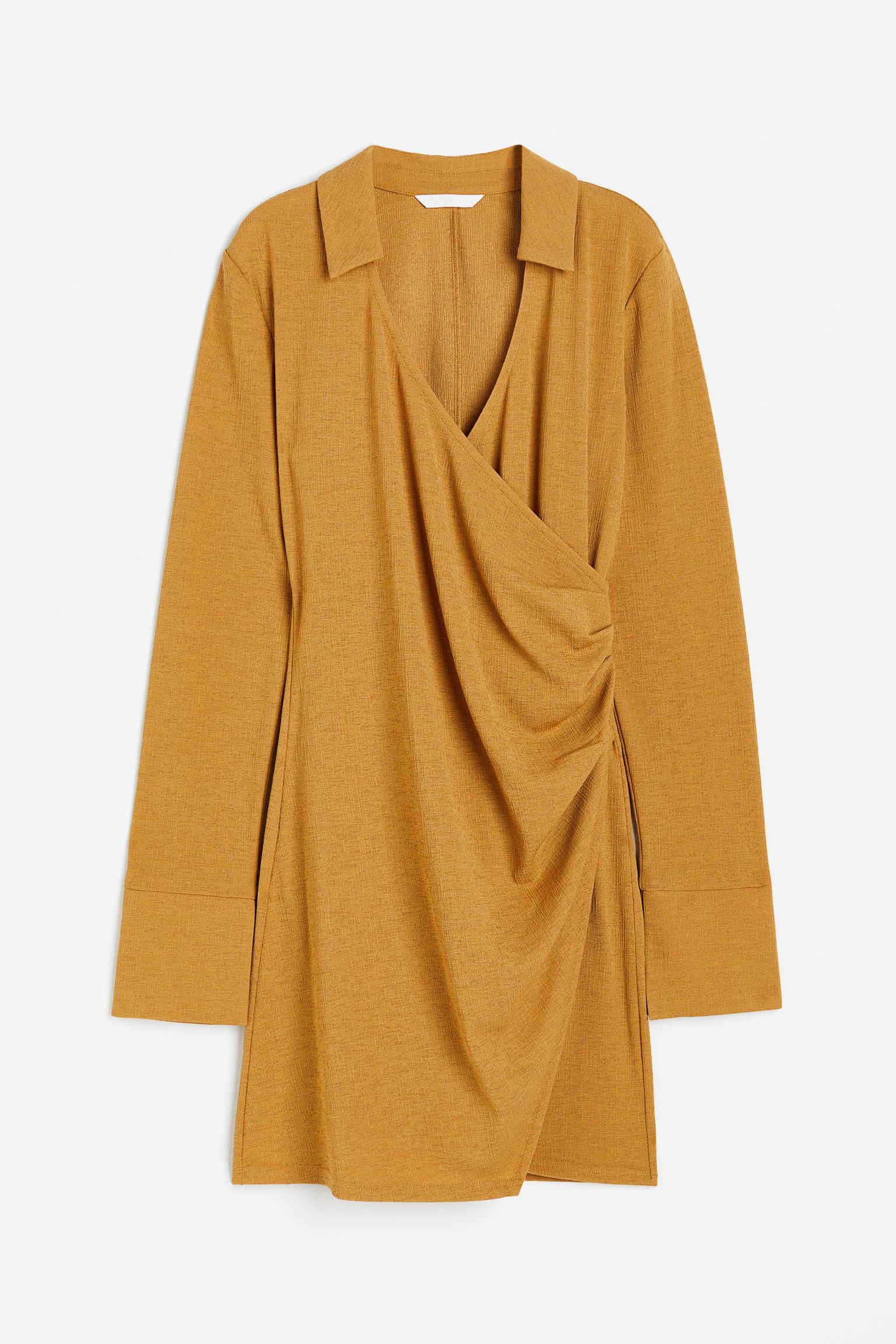 

Платье с воротником