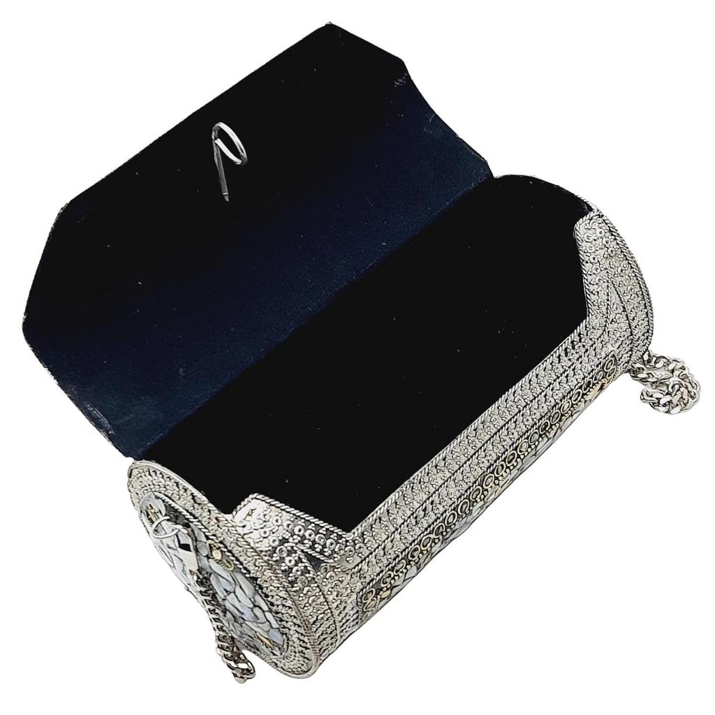 Kobieca Przyciągająca Wzrok Ręcznie Robiona Cylinder Okrągła Etniczna Srebrna Metalowa Torebka Antyczne Ślubne Puzderko