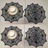 Schwarze runde Schnürsenkel-Deckchen mit Spinnennetzen Tischset für Paare und Einweihung