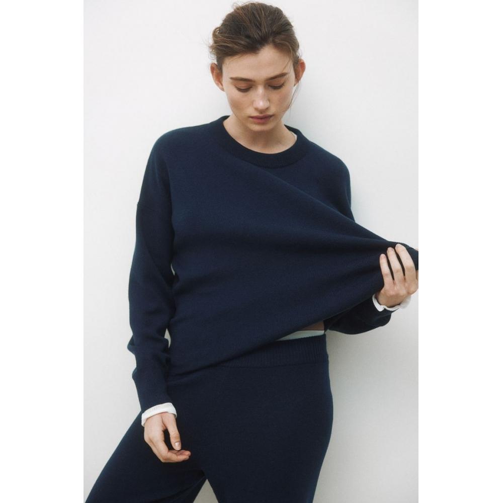 

Свитер оверсайз HM темно-синий