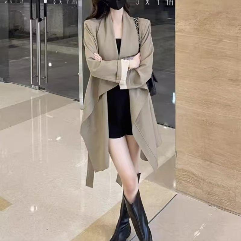 

Весна 2025 Приталенное французское пальто-тренч больших размеров - Женская легкая роскошная повседневная мода M 90-105 lbs