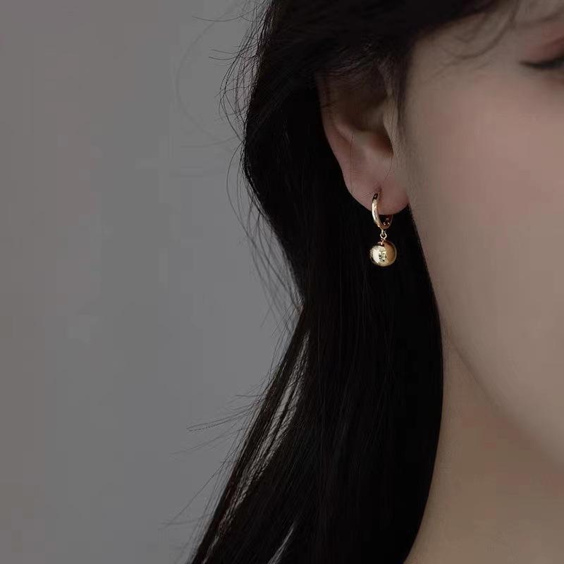 Korean-Style Metal Hoop Earrings: Trendy, Retro Design for Women